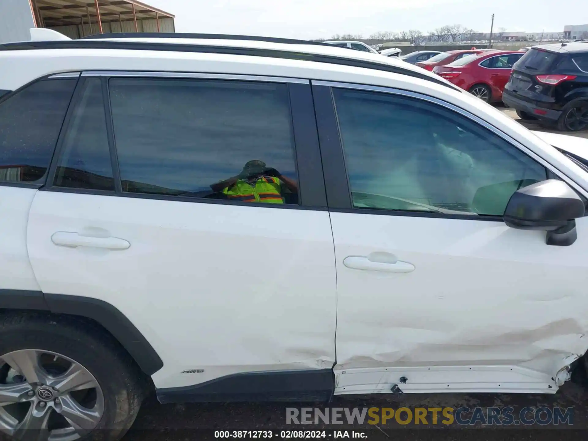 13 Photograph of a damaged car 2T3LWRFV8NW132297 TOYOTA RAV4 2022