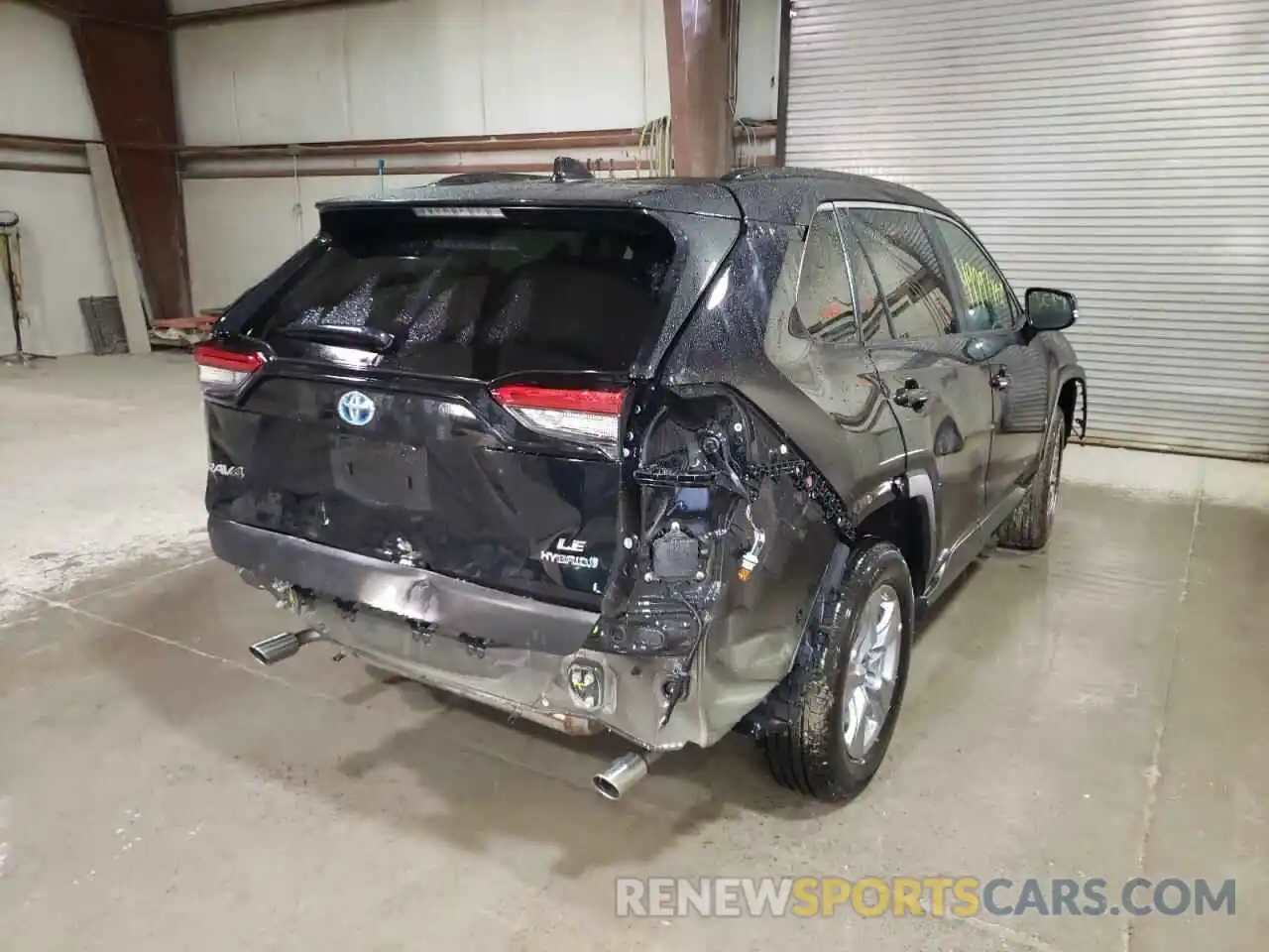 4 Photograph of a damaged car 2T3MWRFV8NW130618 TOYOTA RAV4 2022