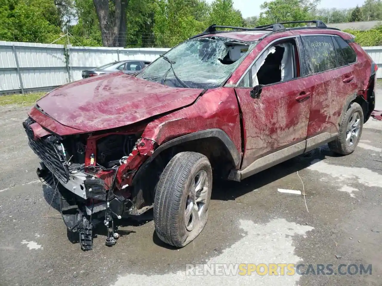 2 Photograph of a damaged car 2T3P1RFV0NW256581 TOYOTA RAV4 2022