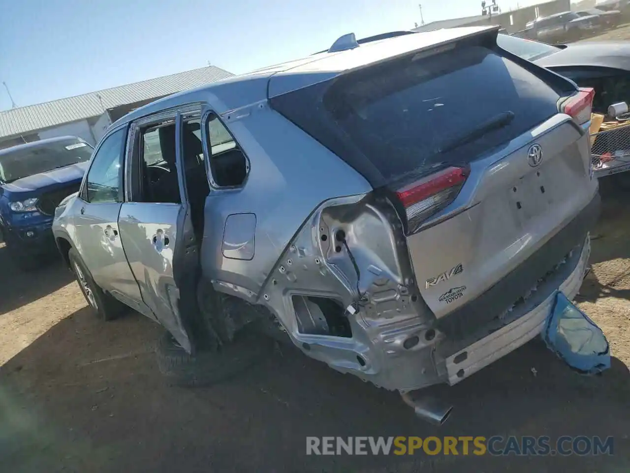 2 Photograph of a damaged car 2T3P1RFV0NW318206 TOYOTA RAV4 2022