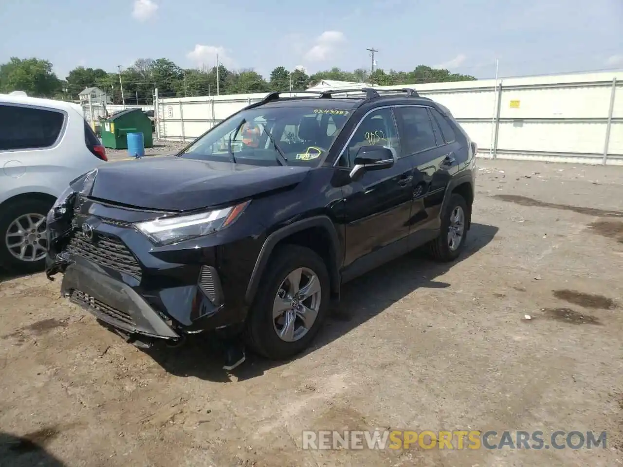 2 Photograph of a damaged car 2T3P1RFV1NC261161 TOYOTA RAV4 2022