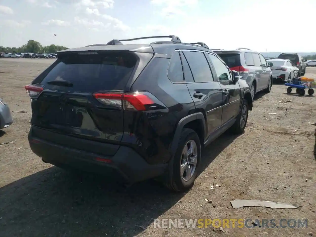 4 Photograph of a damaged car 2T3P1RFV1NC261161 TOYOTA RAV4 2022