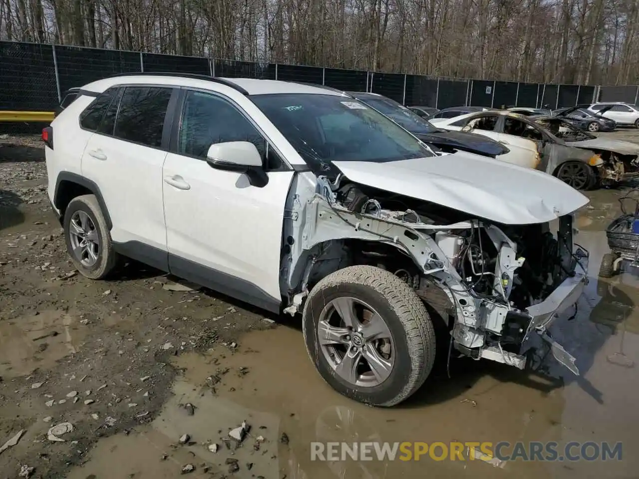 4 Photograph of a damaged car 2T3P1RFV1NC281958 TOYOTA RAV4 2022