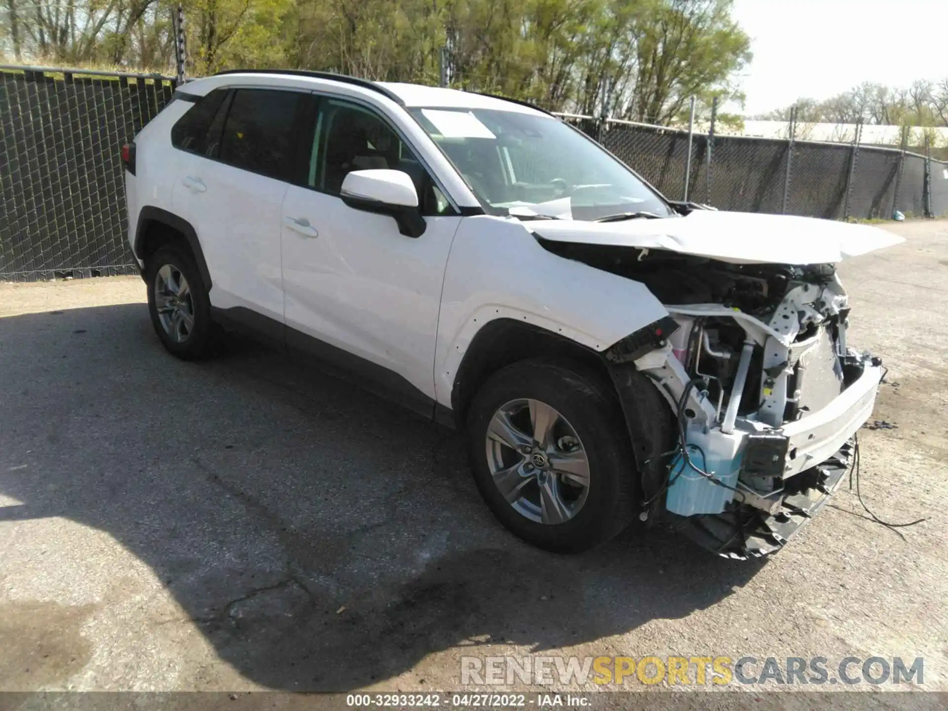 1 Photograph of a damaged car 2T3P1RFV2NC257121 TOYOTA RAV4 2022