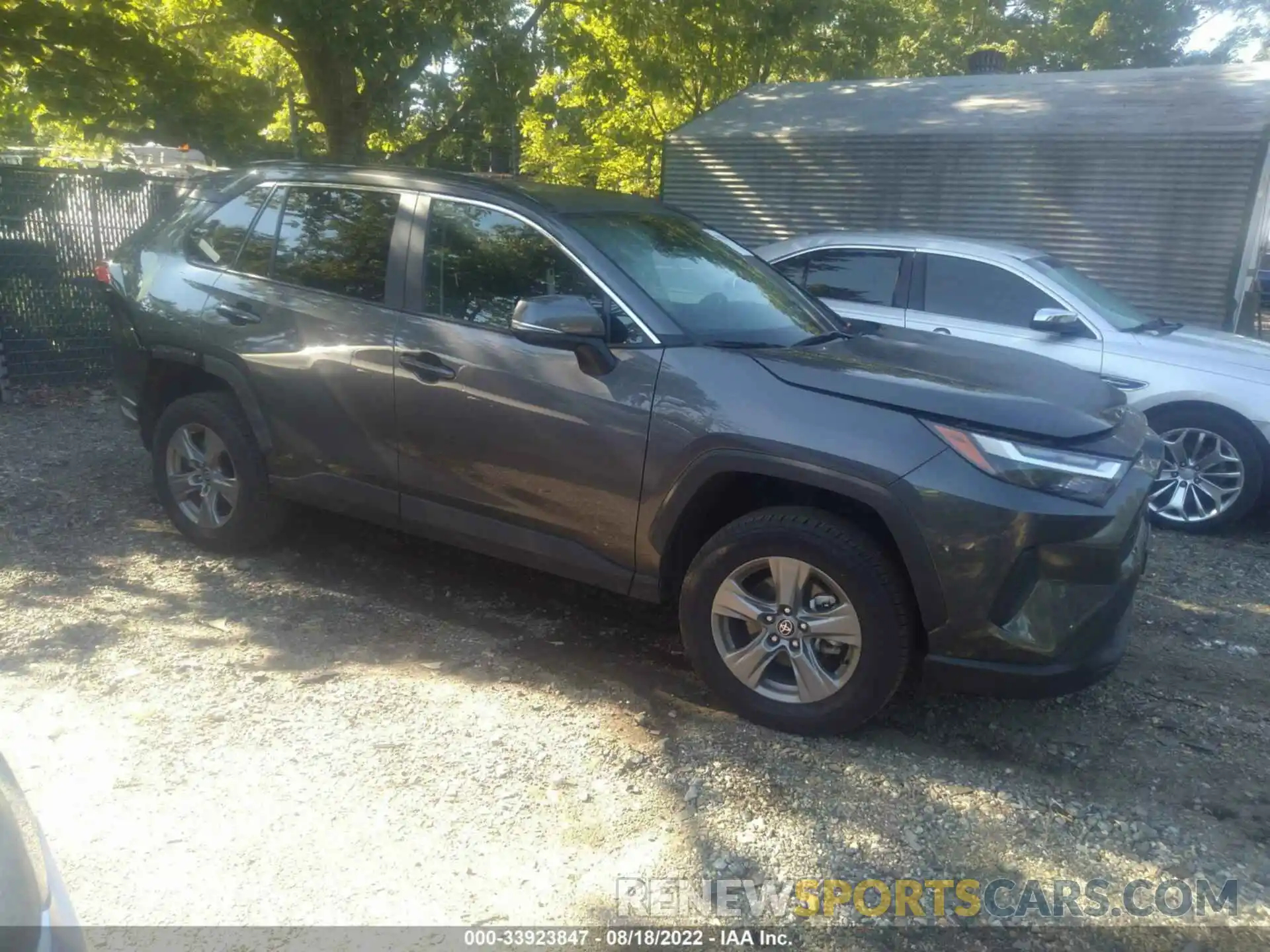 1 Photograph of a damaged car 2T3P1RFV2NC273223 TOYOTA RAV4 2022