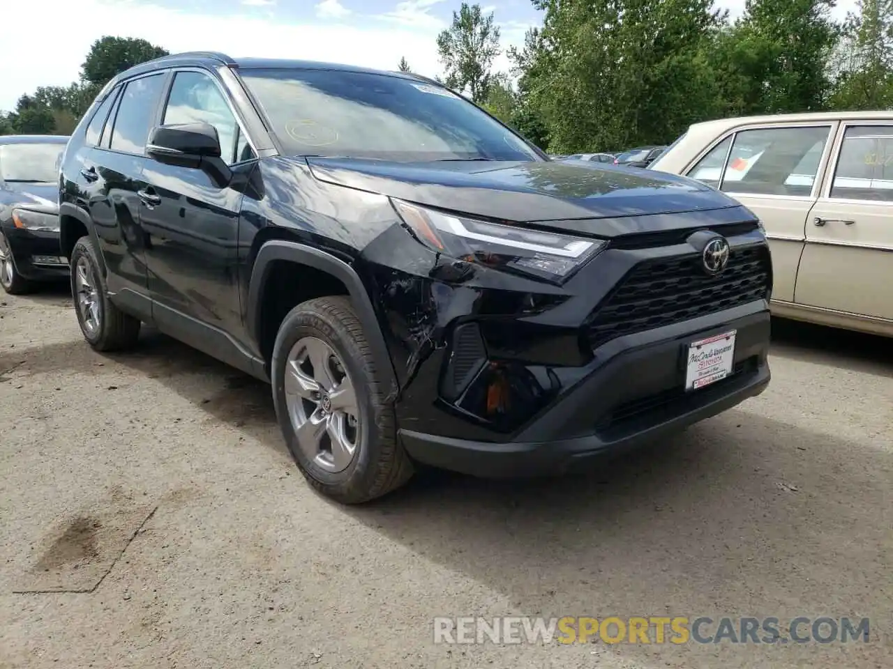 1 Photograph of a damaged car 2T3P1RFV2NC283413 TOYOTA RAV4 2022