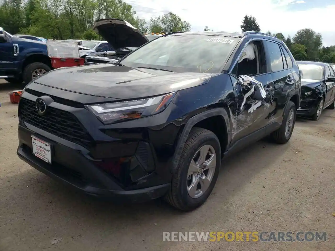 2 Photograph of a damaged car 2T3P1RFV2NC283413 TOYOTA RAV4 2022