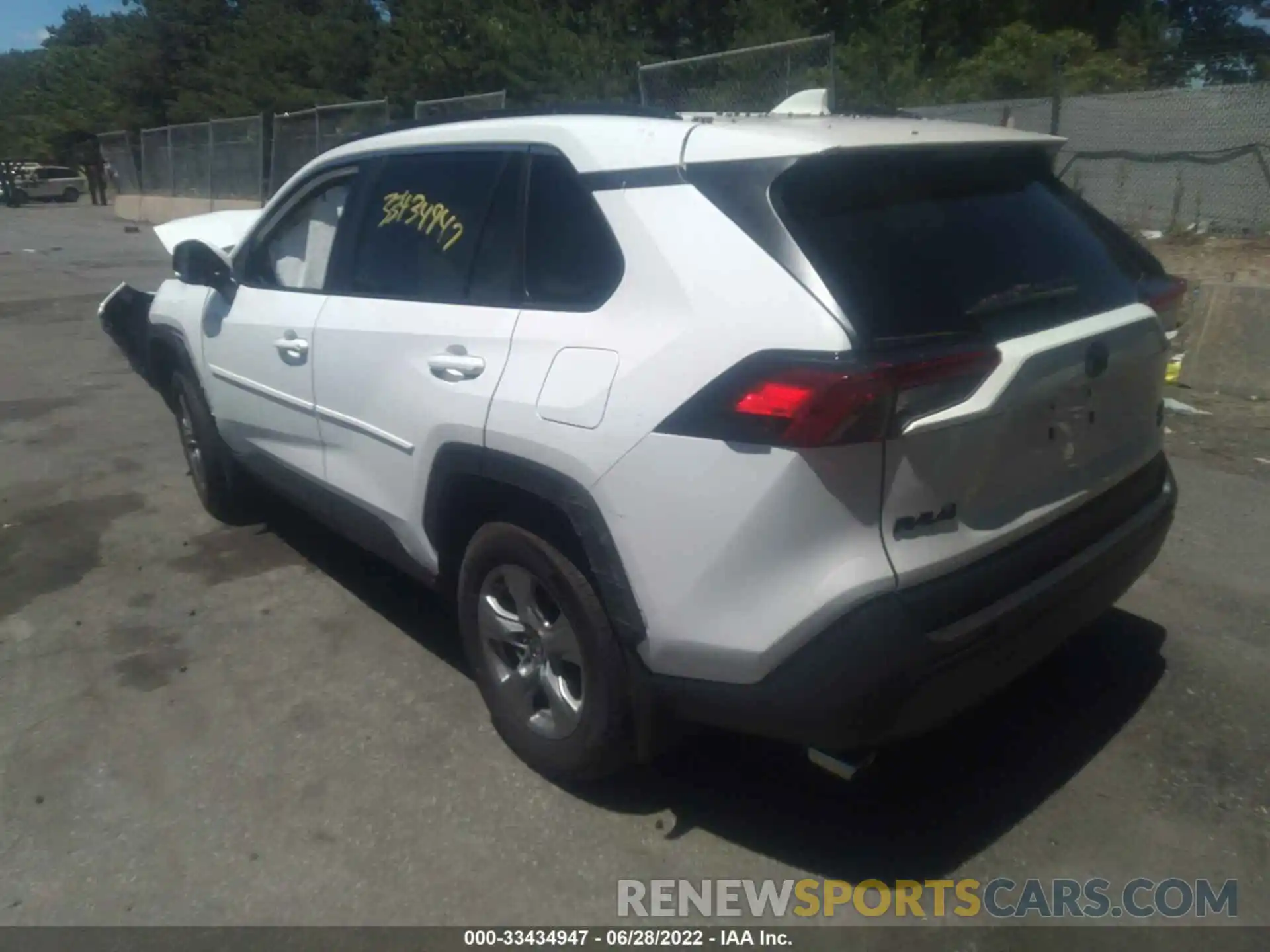 3 Photograph of a damaged car 2T3P1RFV2NW250510 TOYOTA RAV4 2022