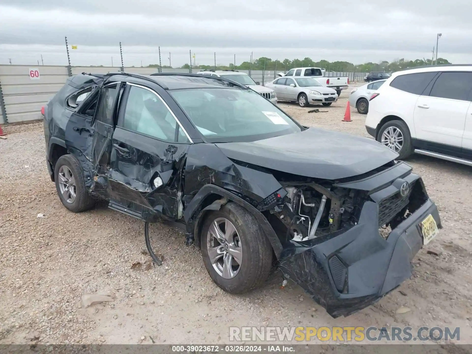 1 Photograph of a damaged car 2T3P1RFV2NW286181 TOYOTA RAV4 2022