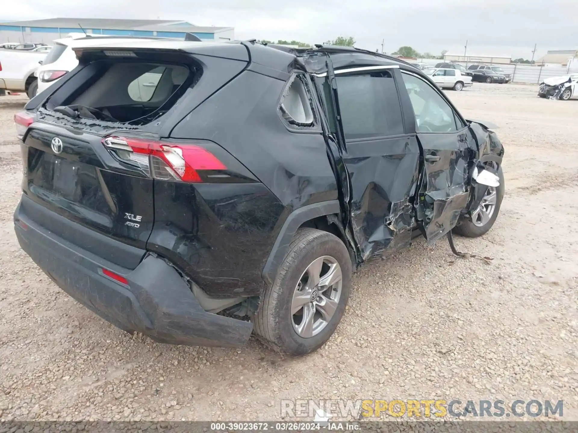 4 Photograph of a damaged car 2T3P1RFV2NW286181 TOYOTA RAV4 2022