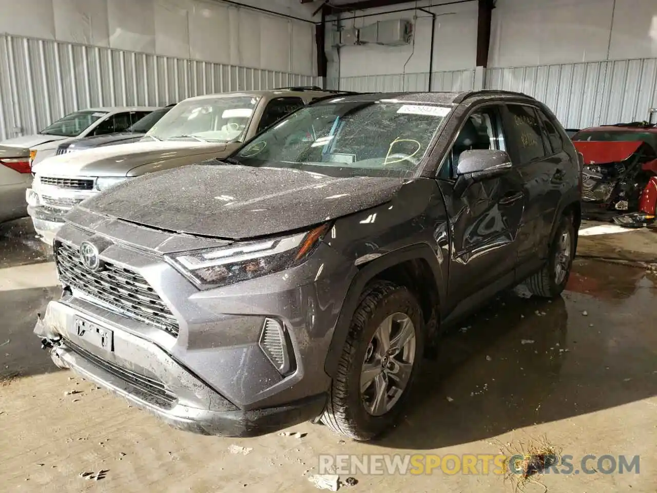 2 Photograph of a damaged car 2T3P1RFV3NC284893 TOYOTA RAV4 2022