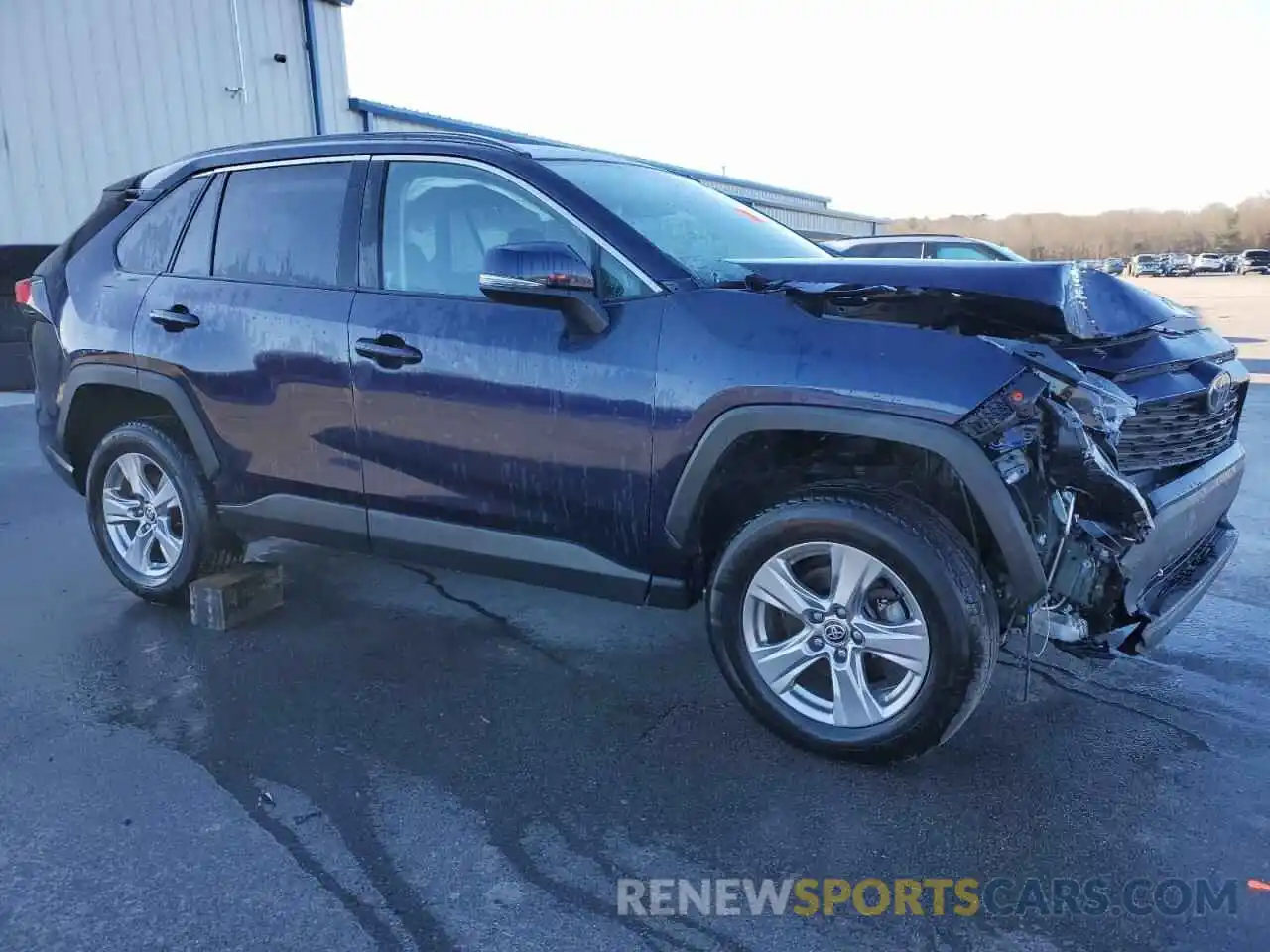 4 Photograph of a damaged car 2T3P1RFV3NW281524 TOYOTA RAV4 2022