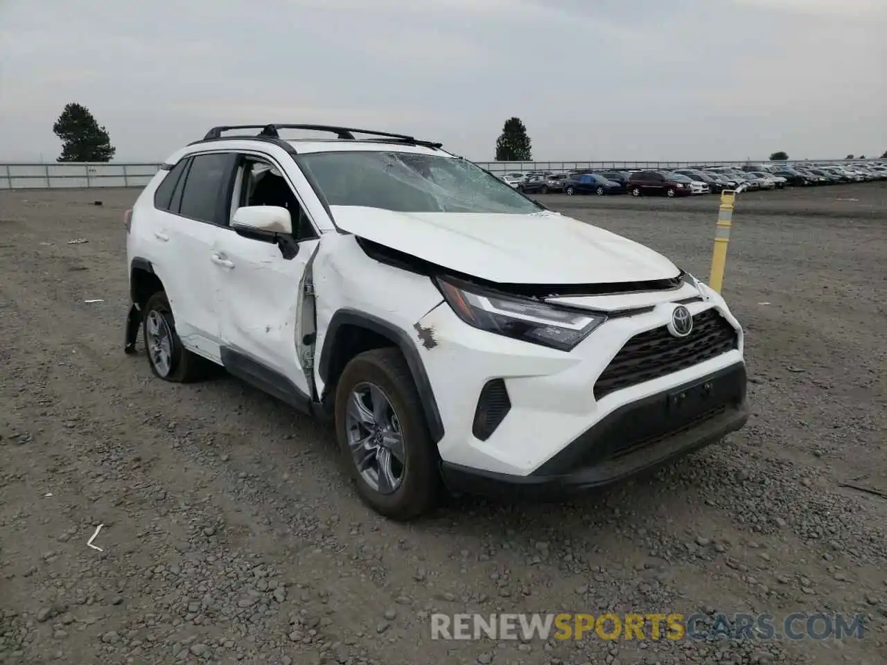 1 Photograph of a damaged car 2T3P1RFV4NC265821 TOYOTA RAV4 2022