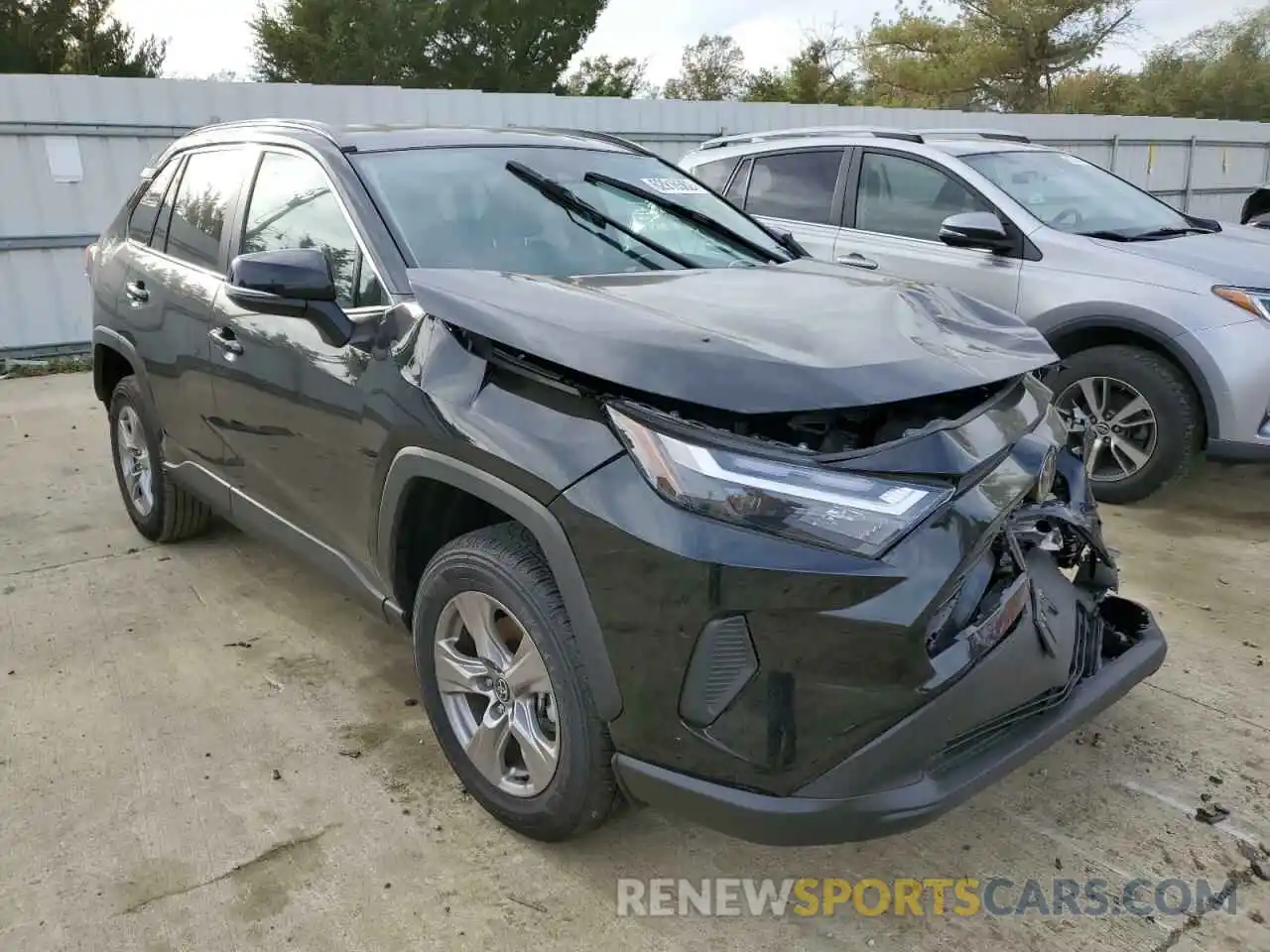 1 Photograph of a damaged car 2T3P1RFV4NW273867 TOYOTA RAV4 2022