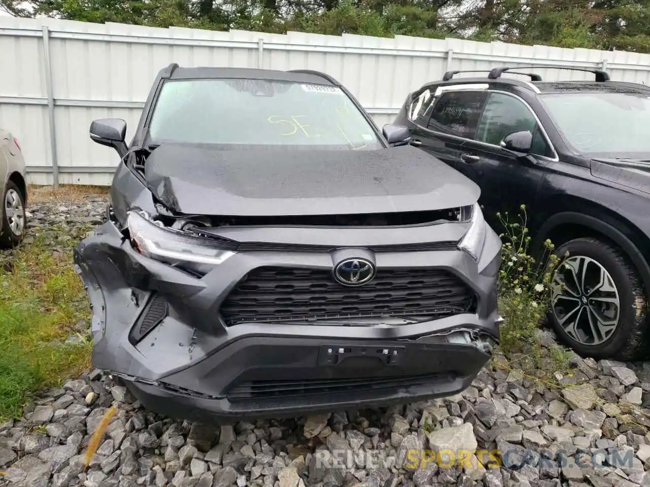 9 Photograph of a damaged car 2T3P1RFV5NC261079 TOYOTA RAV4 2022