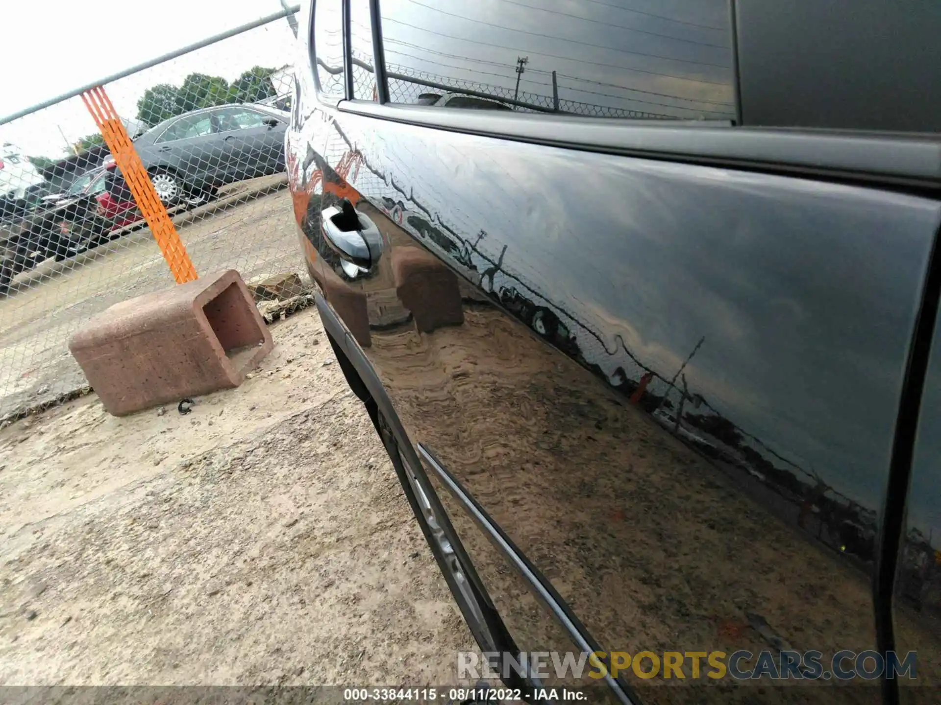 6 Photograph of a damaged car 2T3P1RFV5NC261101 TOYOTA RAV4 2022