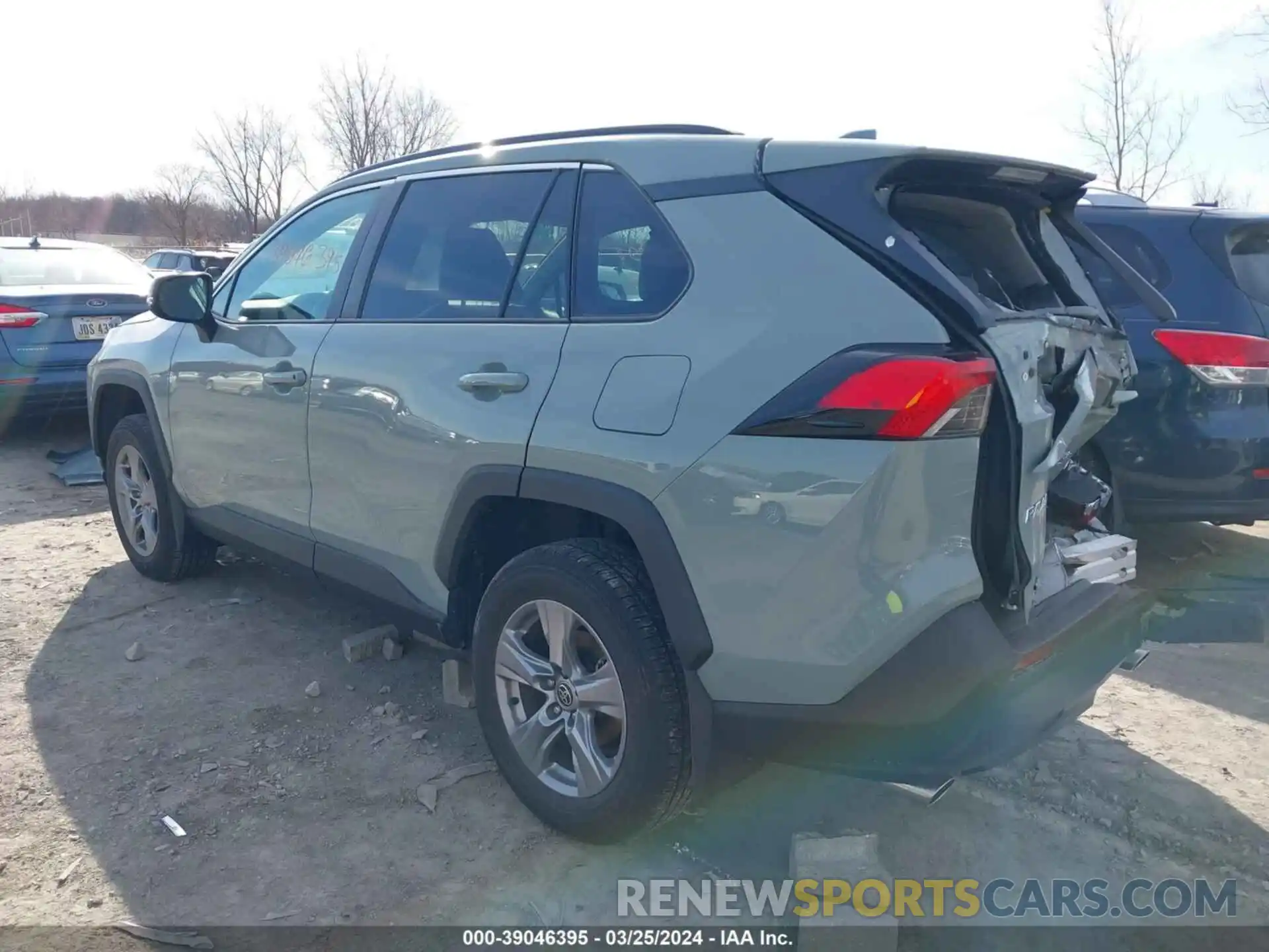 3 Photograph of a damaged car 2T3P1RFV5NW253451 TOYOTA RAV4 2022