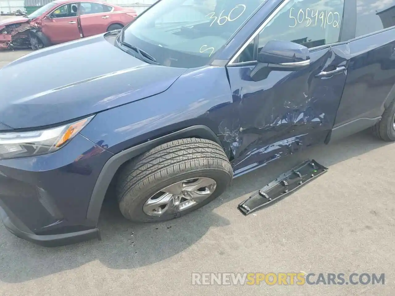 9 Photograph of a damaged car 2T3P1RFV5NW271576 TOYOTA RAV4 2022