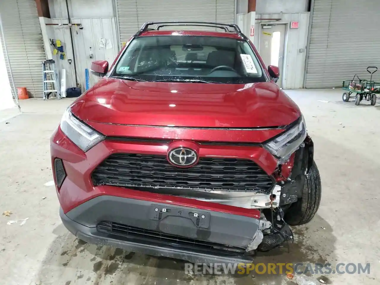 5 Photograph of a damaged car 2T3P1RFV5NW305905 TOYOTA RAV4 2022