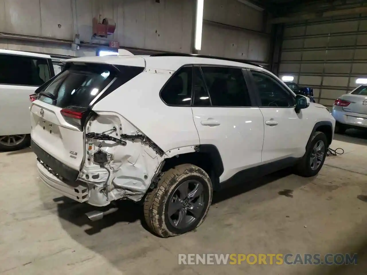 3 Photograph of a damaged car 2T3P1RFV6NC274858 TOYOTA RAV4 2022