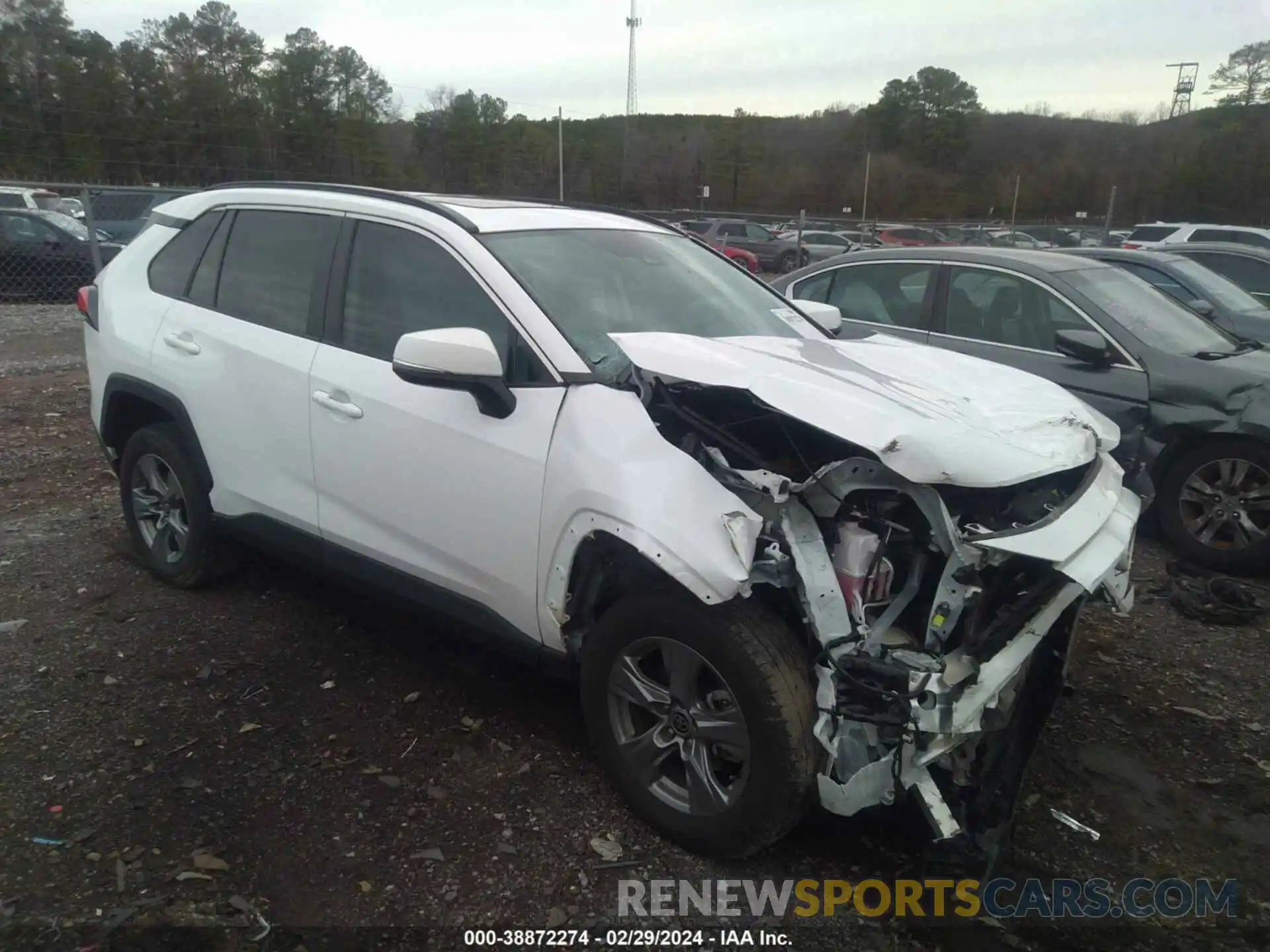 1 Photograph of a damaged car 2T3P1RFV6NC292132 TOYOTA RAV4 2022