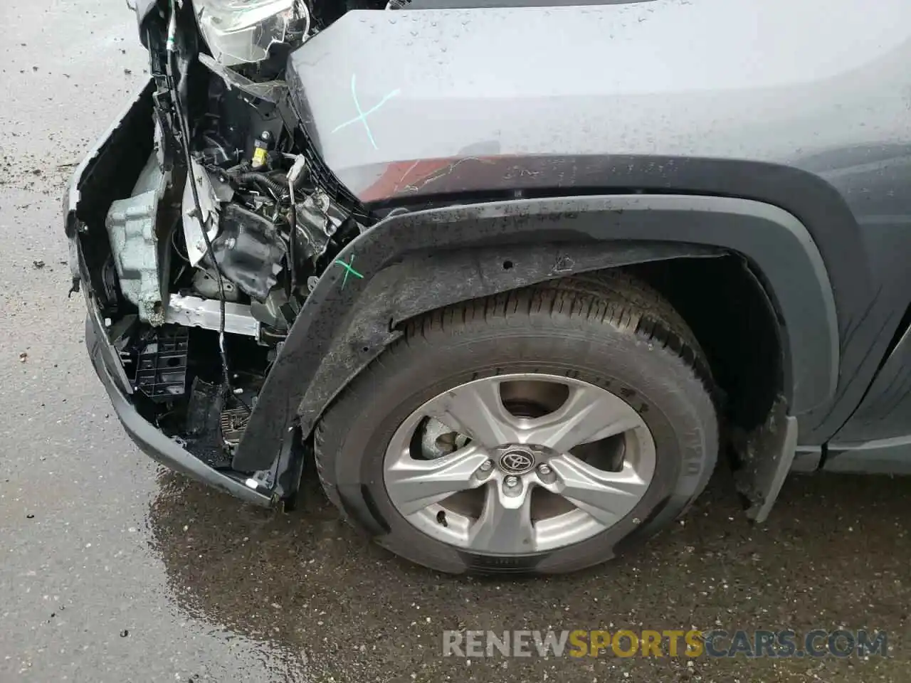 9 Photograph of a damaged car 2T3P1RFV7NC268518 TOYOTA RAV4 2022