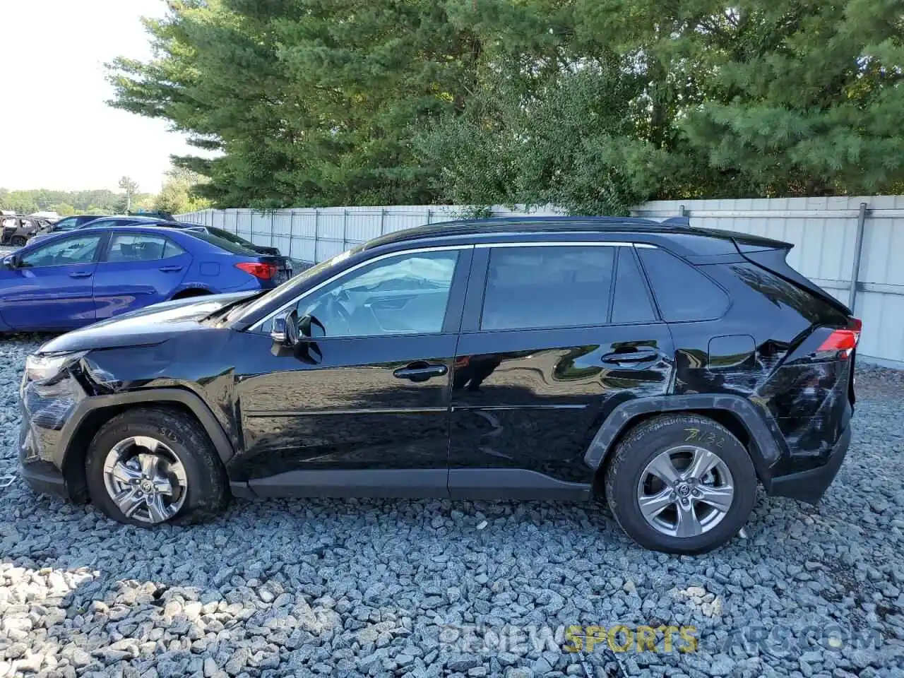 9 Photograph of a damaged car 2T3P1RFV7NW259283 TOYOTA RAV4 2022