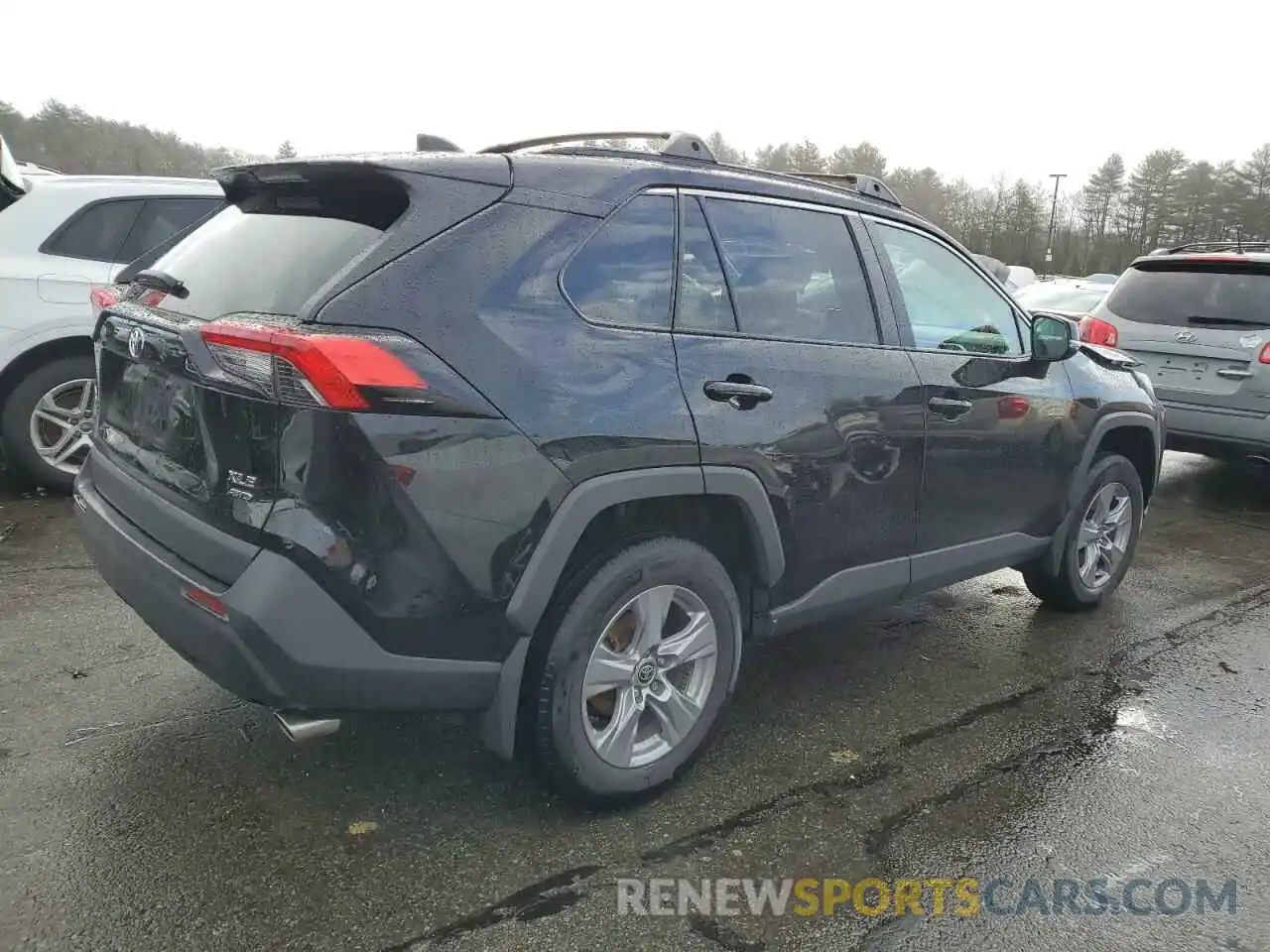 3 Photograph of a damaged car 2T3P1RFV7NW296978 TOYOTA RAV4 2022