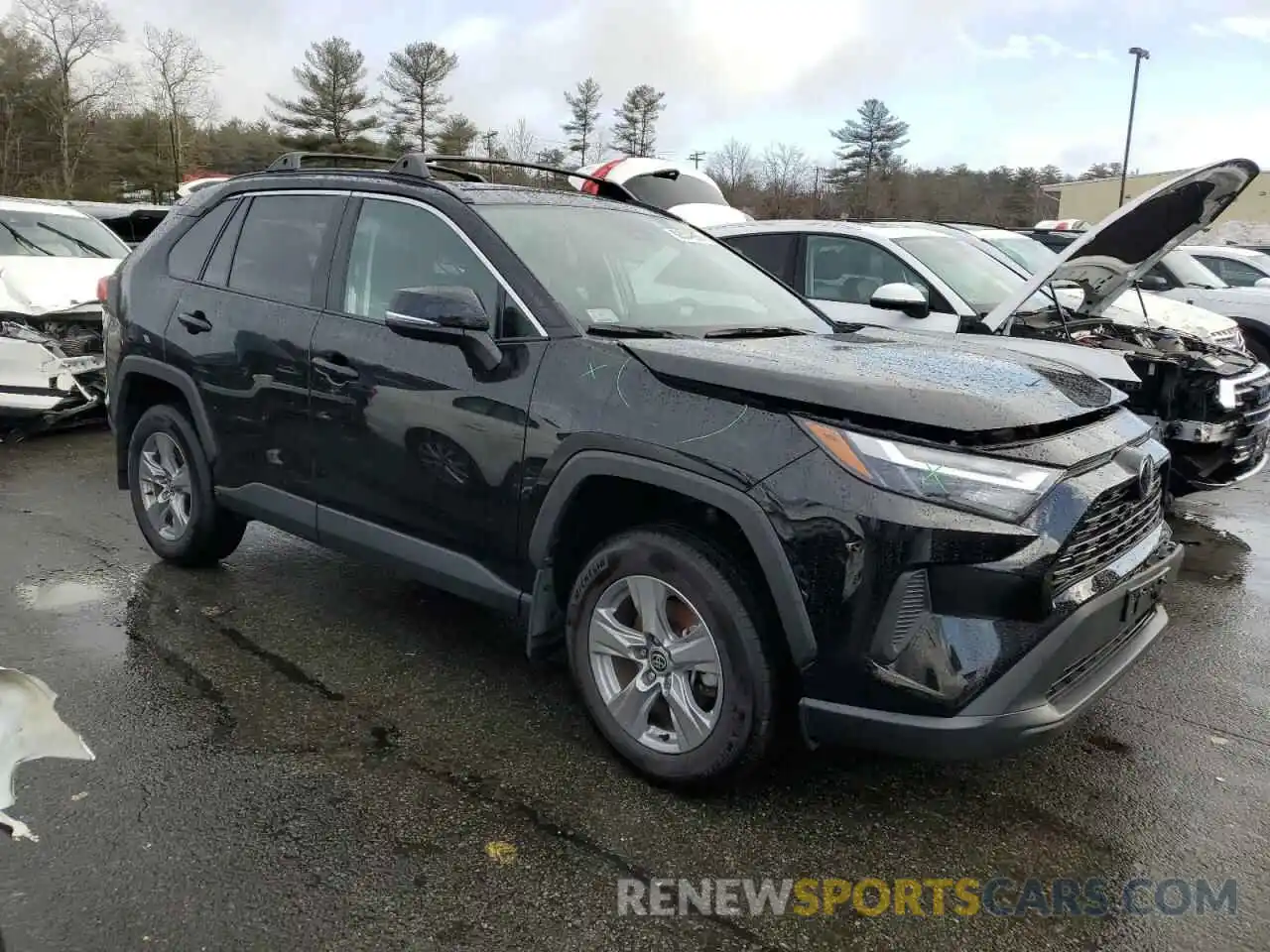 4 Photograph of a damaged car 2T3P1RFV7NW296978 TOYOTA RAV4 2022