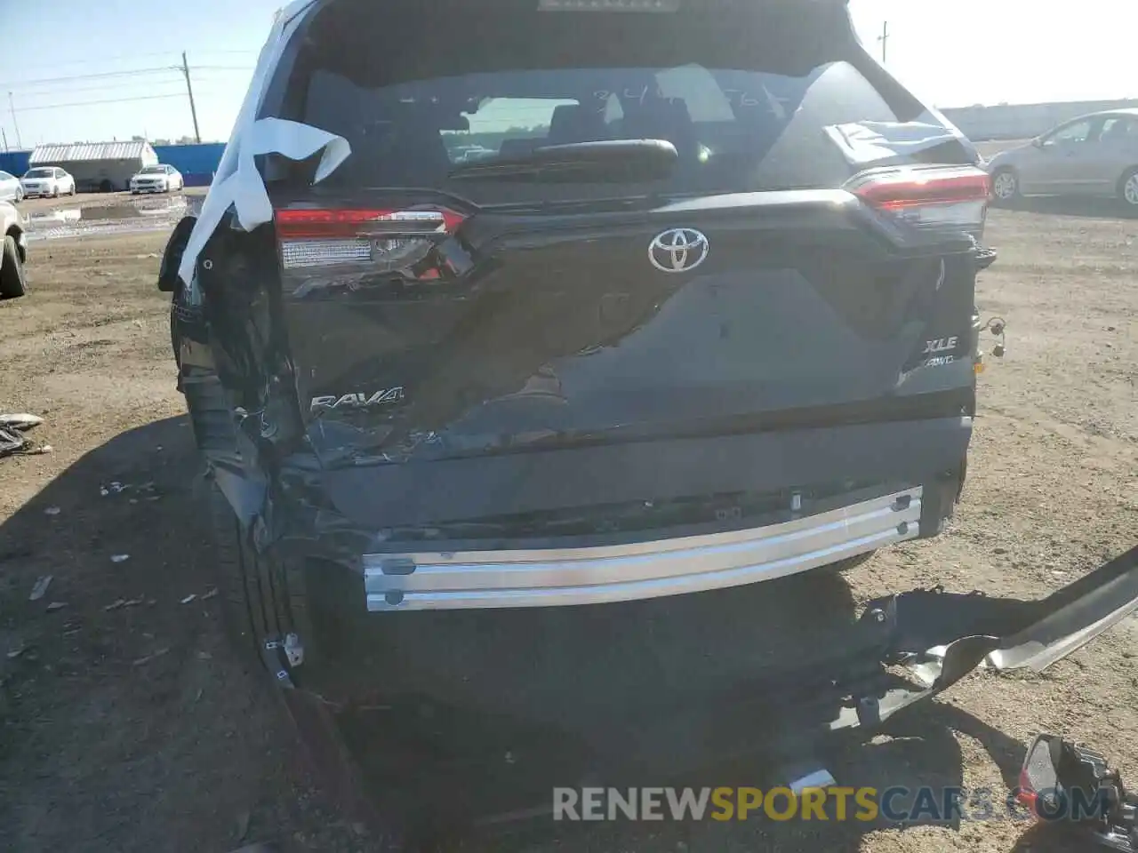 9 Photograph of a damaged car 2T3P1RFV8NC288034 TOYOTA RAV4 2022