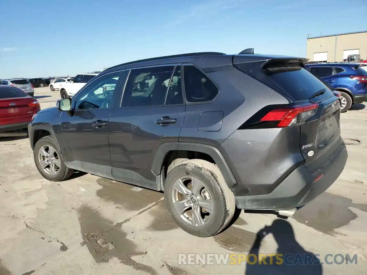 2 Photograph of a damaged car 2T3P1RFV8NC308573 TOYOTA RAV4 2022