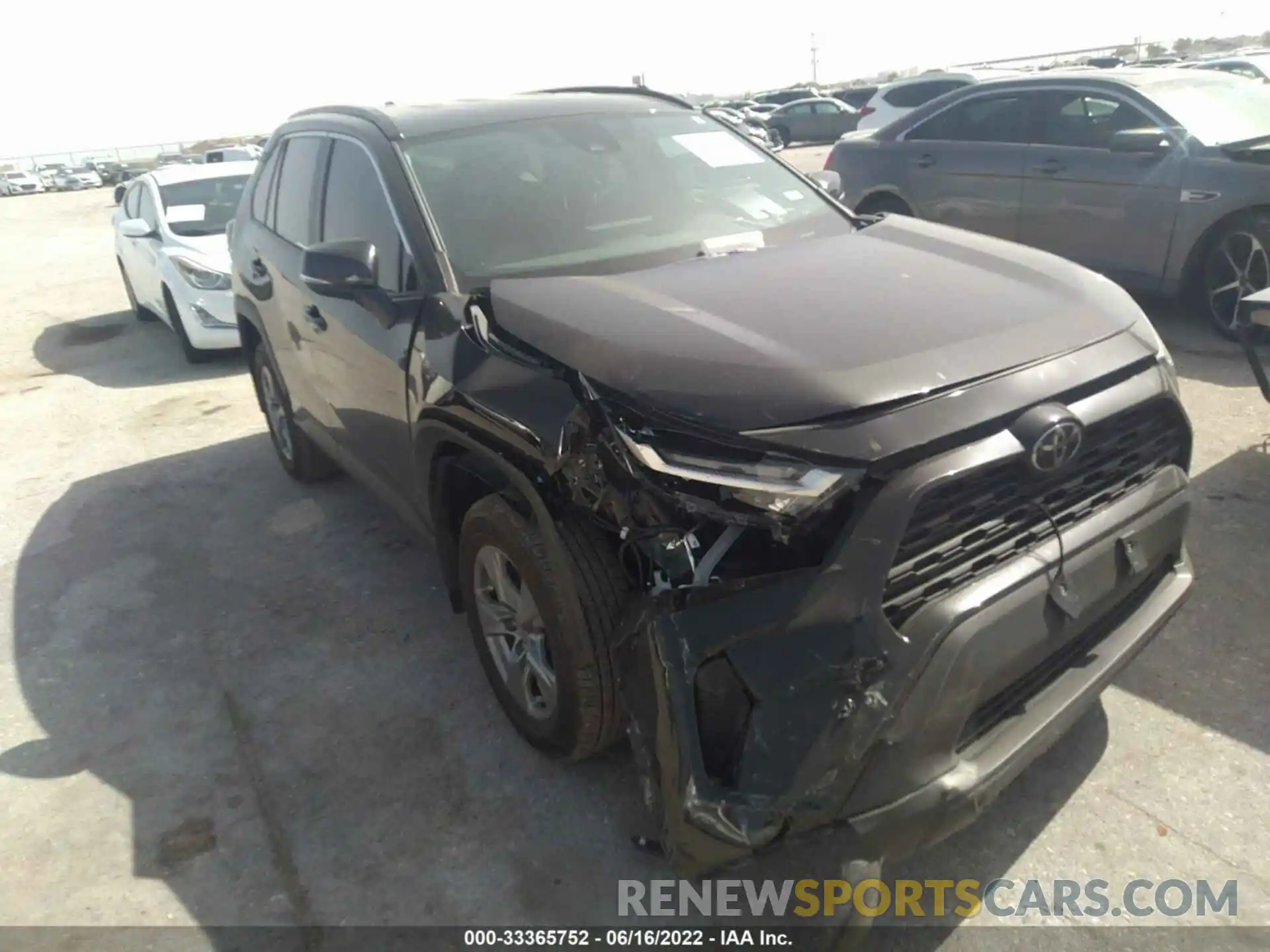 1 Photograph of a damaged car 2T3P1RFV8NW258918 TOYOTA RAV4 2022