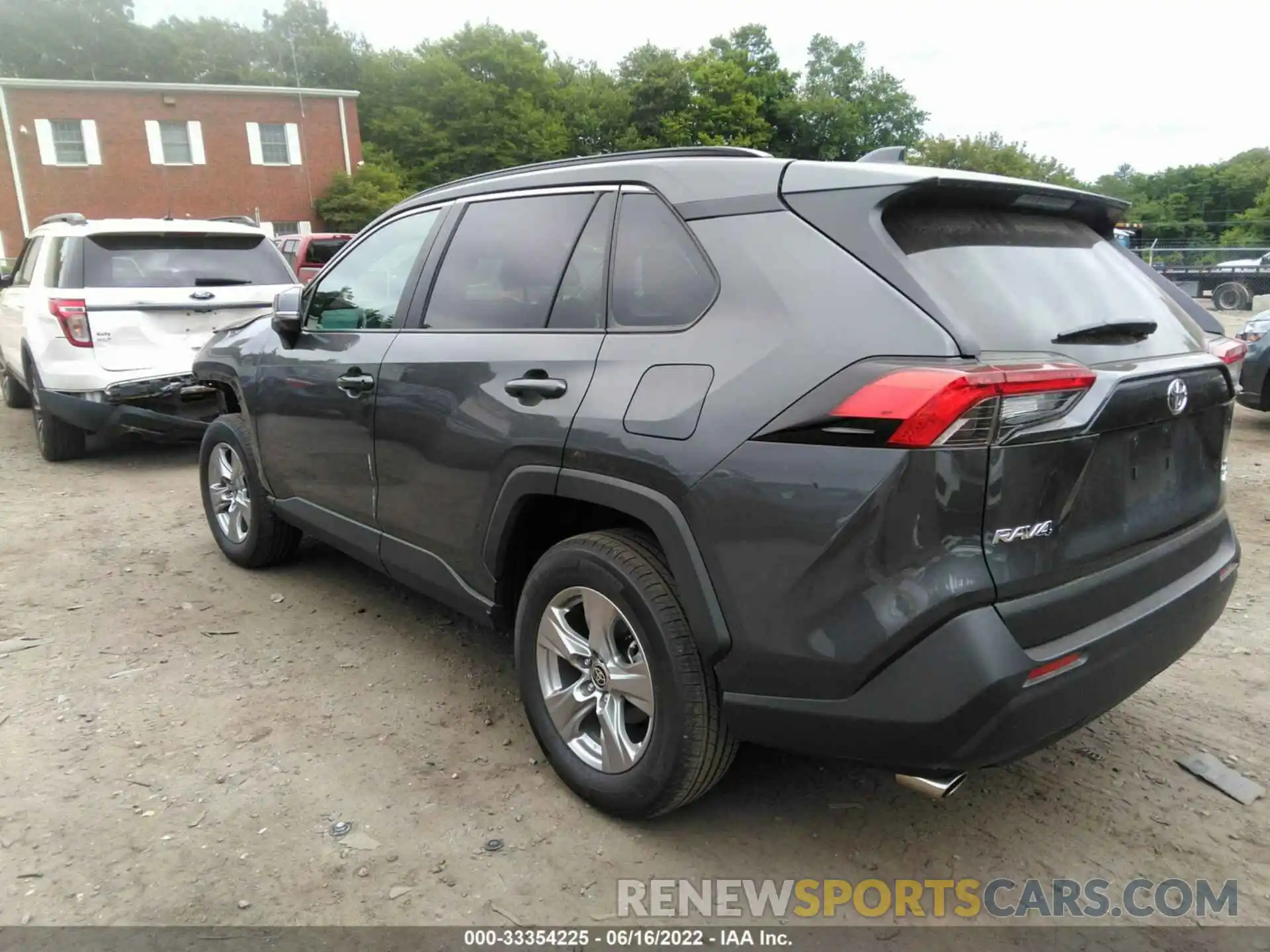 3 Photograph of a damaged car 2T3P1RFV8NW259647 TOYOTA RAV4 2022