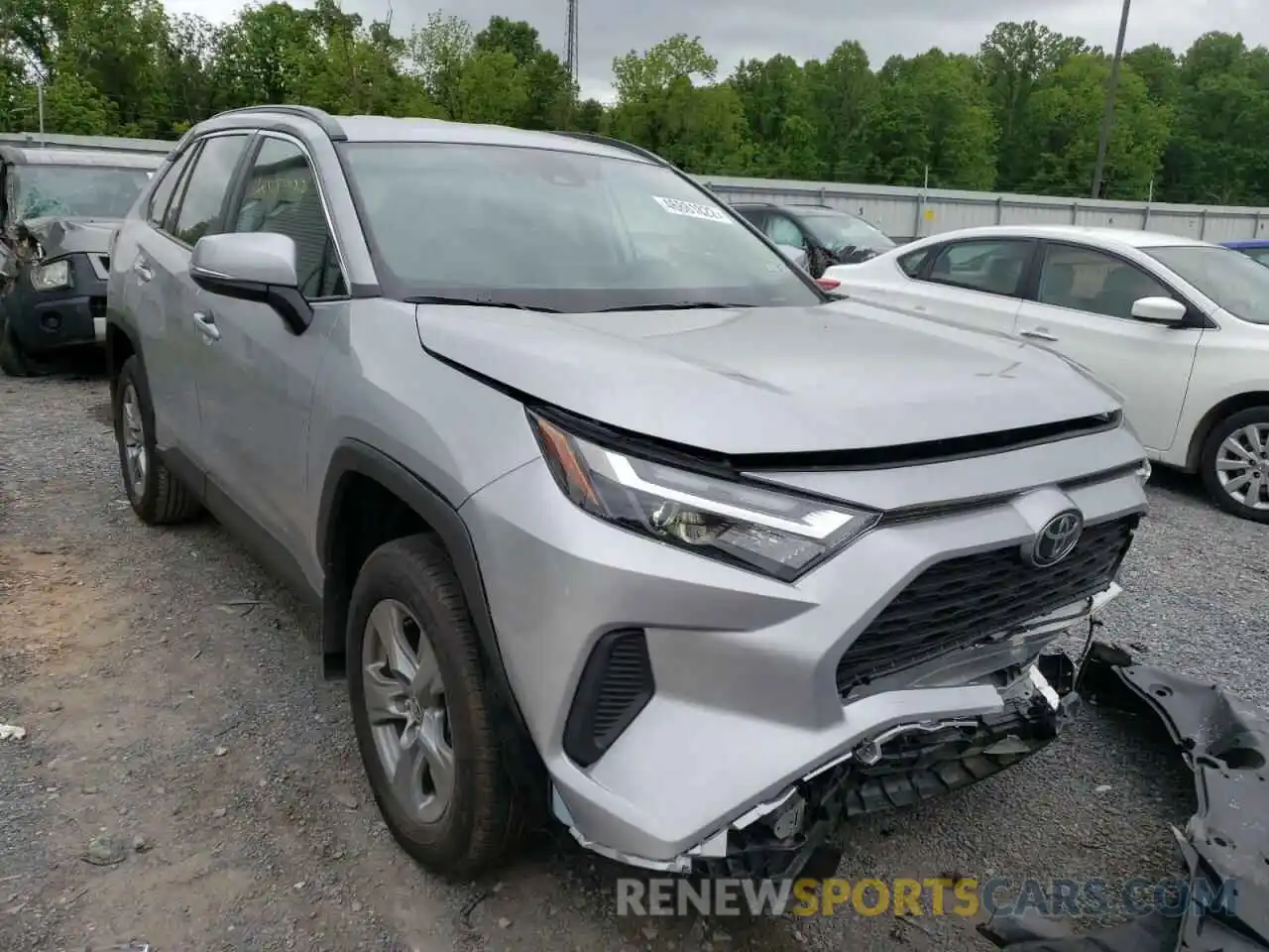 1 Photograph of a damaged car 2T3P1RFV9NC266124 TOYOTA RAV4 2022