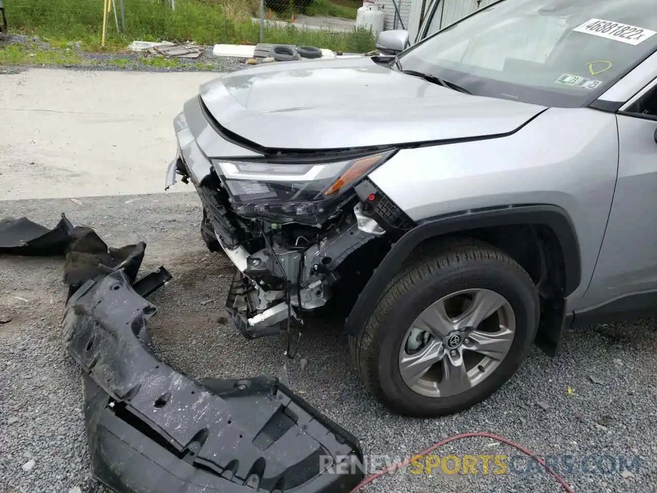 9 Photograph of a damaged car 2T3P1RFV9NC266124 TOYOTA RAV4 2022