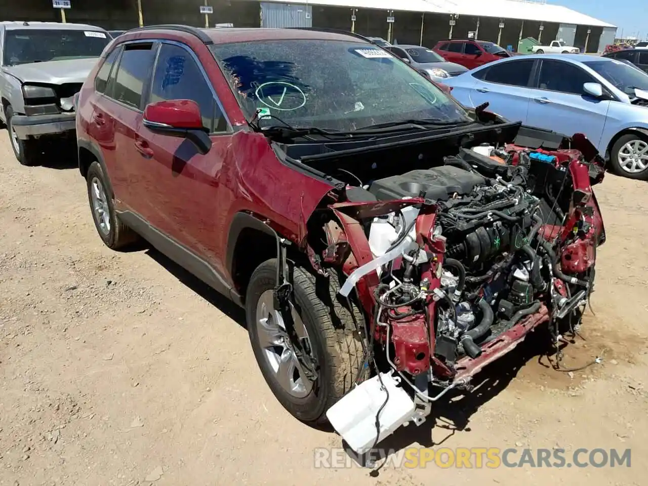 1 Photograph of a damaged car 2T3RWRFV1NW129297 TOYOTA RAV4 2022