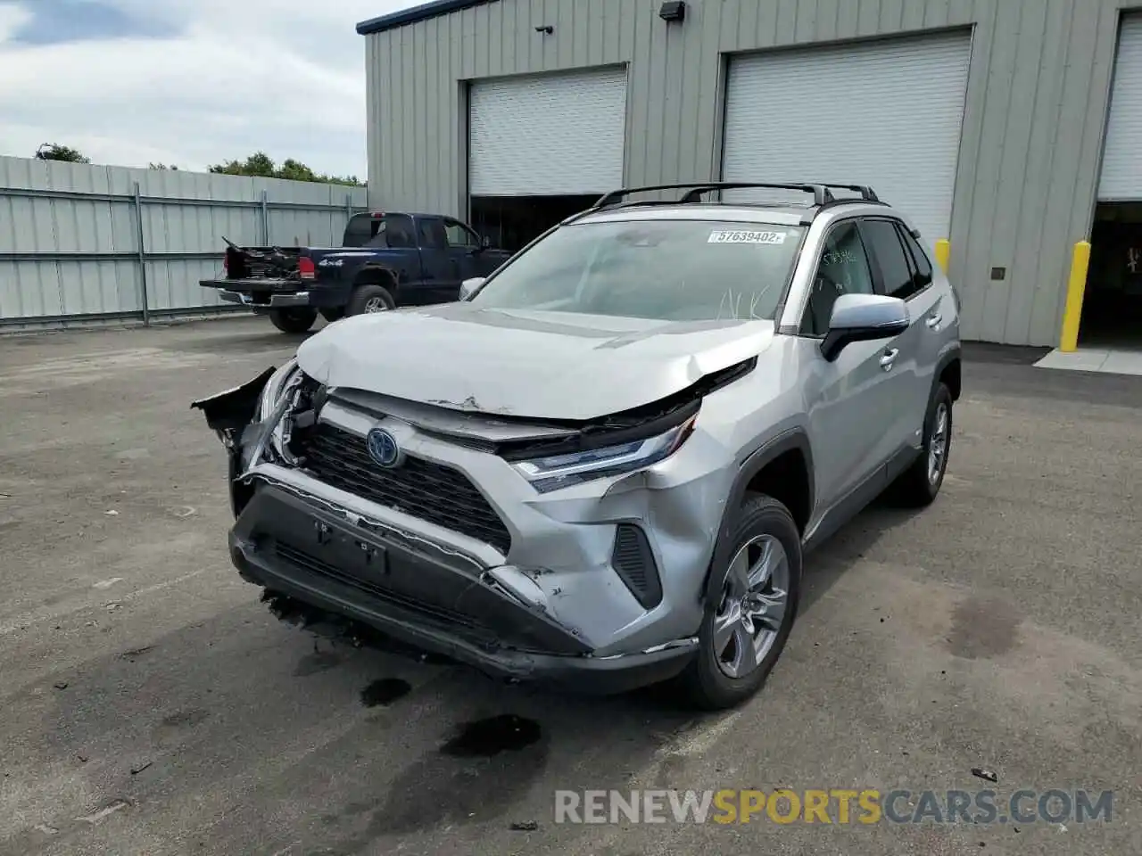 2 Photograph of a damaged car 2T3RWRFV3NW128832 TOYOTA RAV4 2022