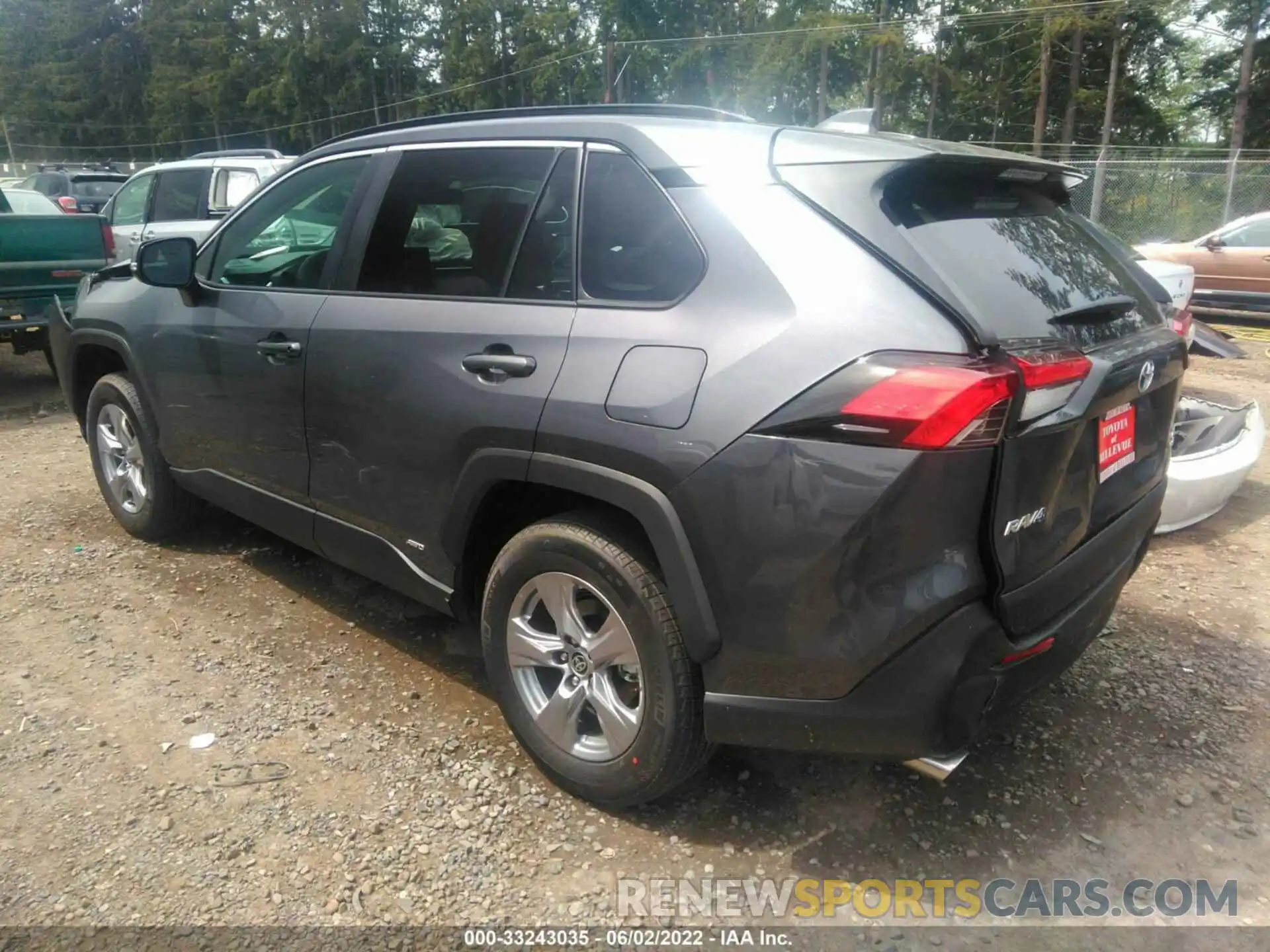 3 Photograph of a damaged car 2T3RWRFV9NW136627 TOYOTA RAV4 2022