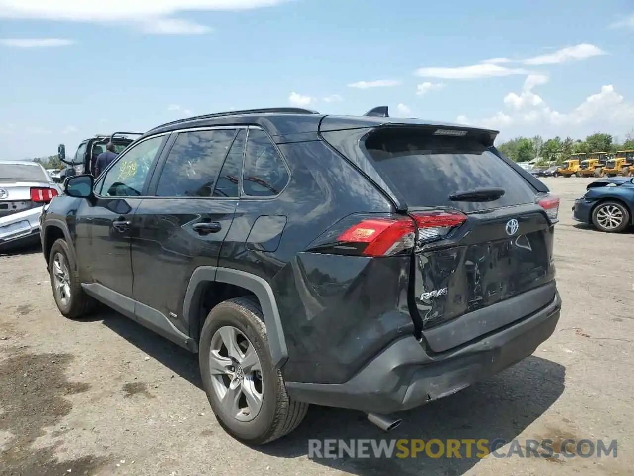 3 Photograph of a damaged car 2T3RWRFVXNW128973 TOYOTA RAV4 2022