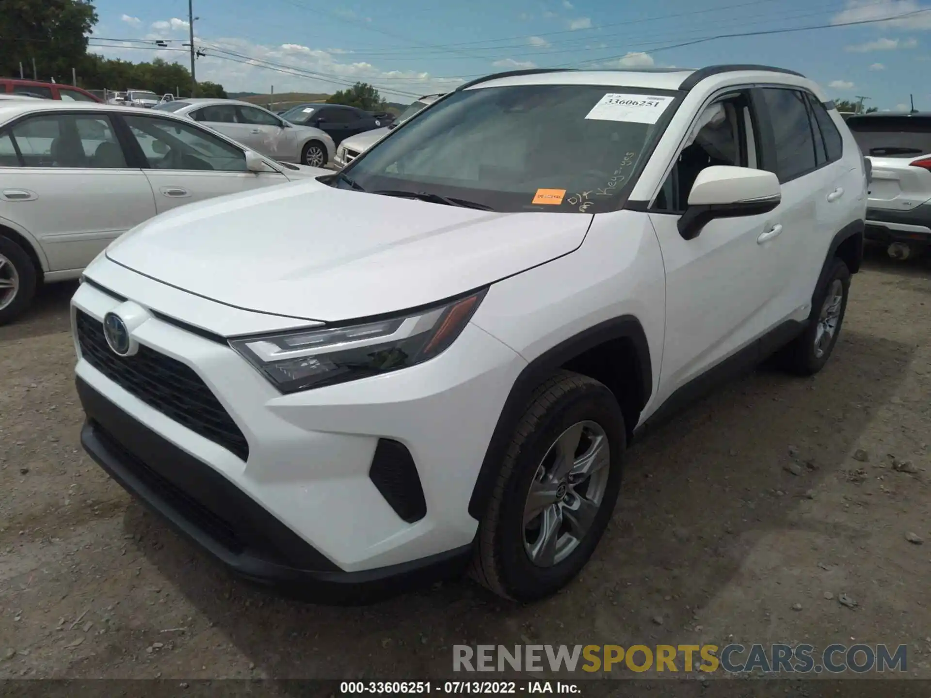 2 Фотография поврежденного автомобиля 2T3RWRFVXNW141318 TOYOTA RAV4 2022