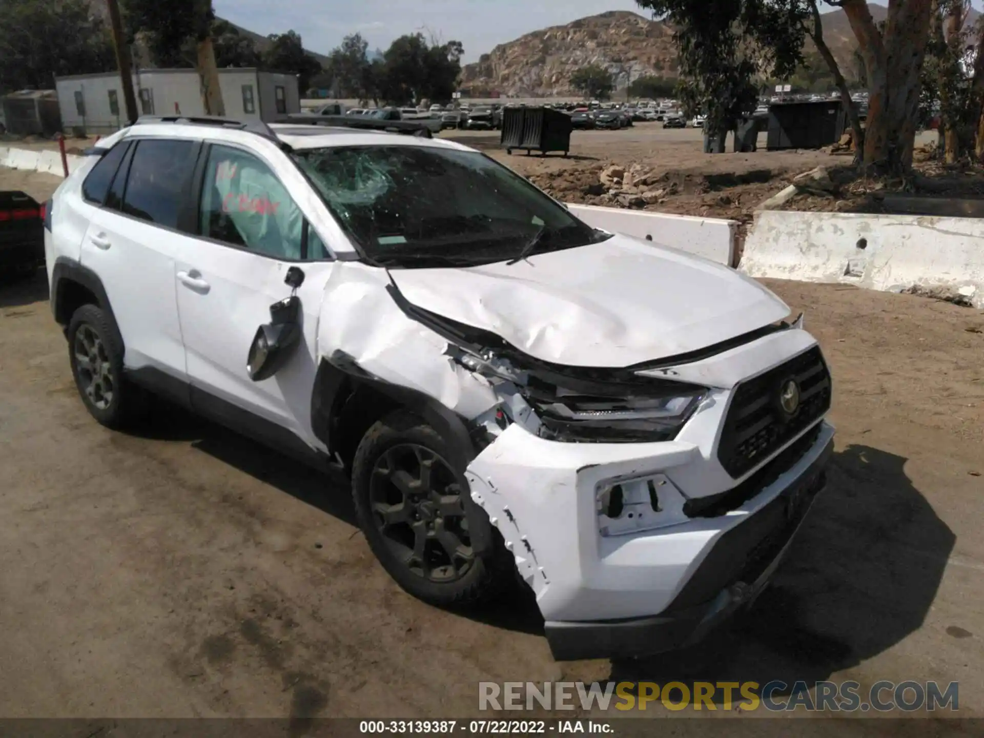 1 Photograph of a damaged car 2T3S1RFV0NW268451 TOYOTA RAV4 2022