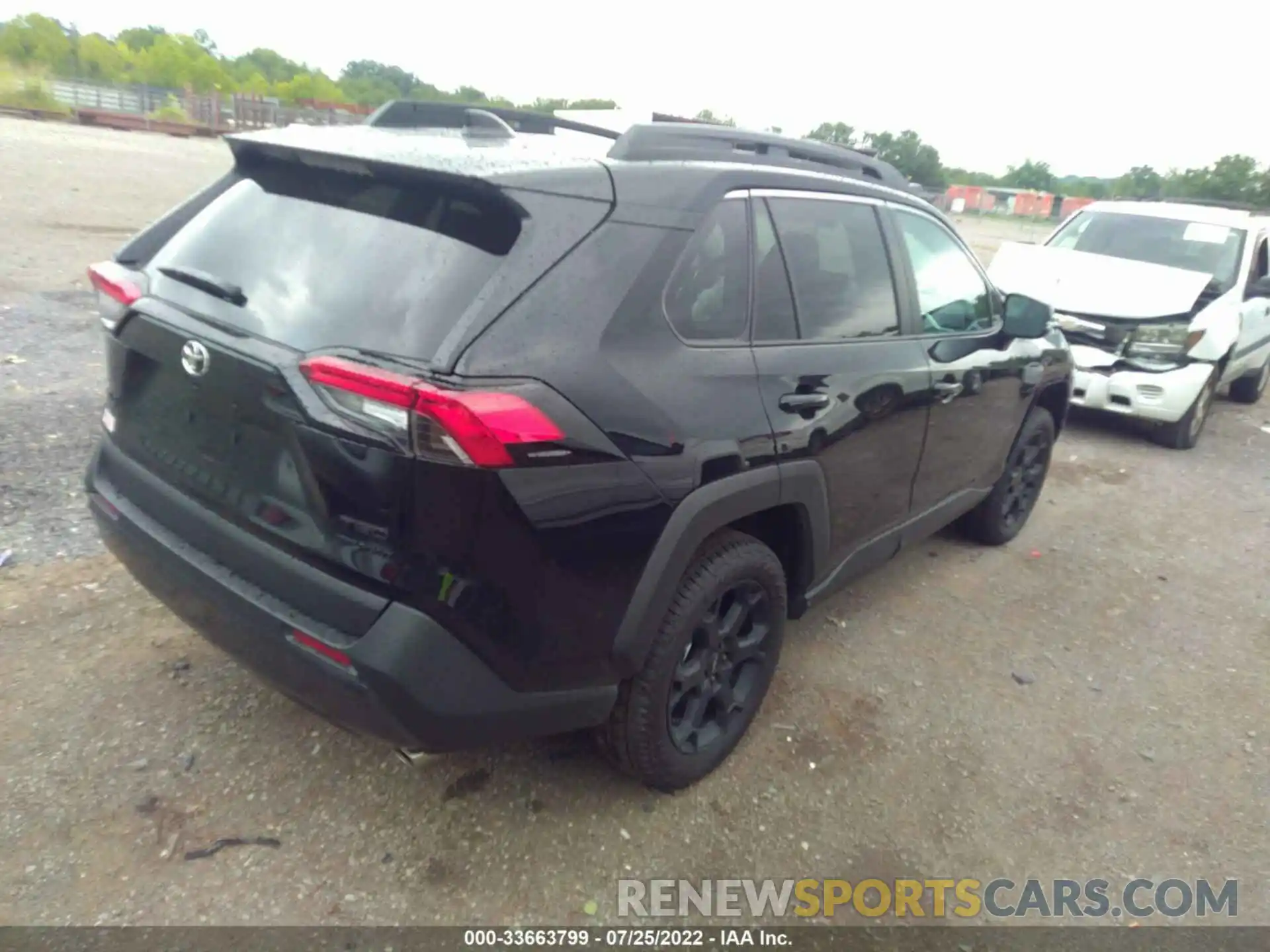 4 Photograph of a damaged car 2T3S1RFV8NW270884 TOYOTA RAV4 2022