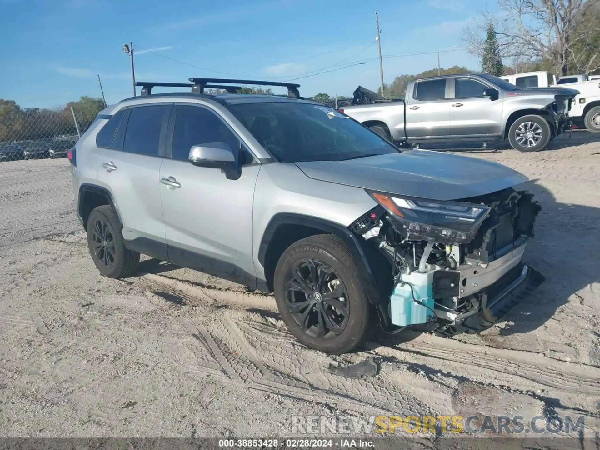 1 Photograph of a damaged car 2T3T6RFV8NW034029 TOYOTA RAV4 2022