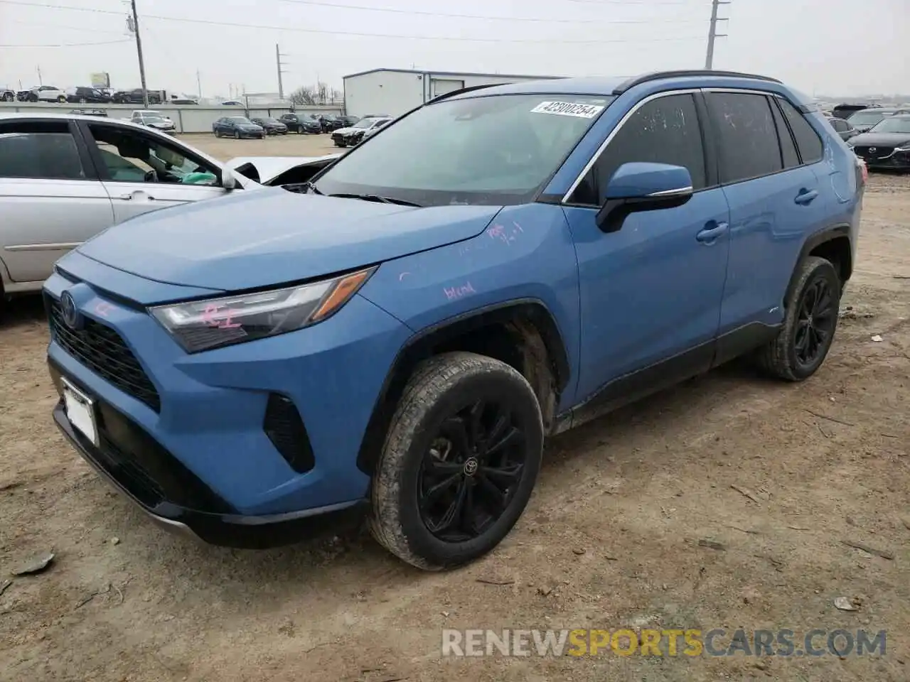 1 Photograph of a damaged car 2T3T6RFV9NW030846 TOYOTA RAV4 2022