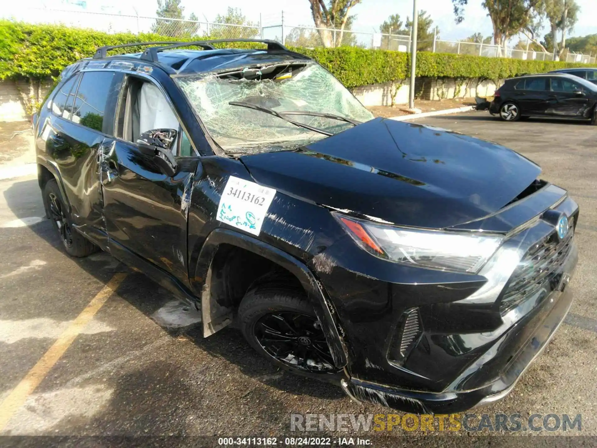 1 Photograph of a damaged car 2T3T6RFV9NW031091 TOYOTA RAV4 2022