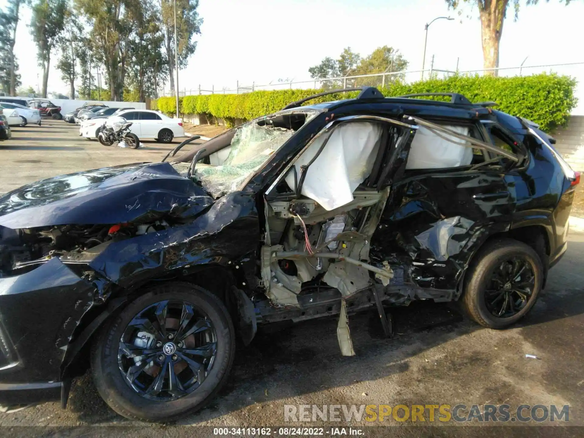 6 Photograph of a damaged car 2T3T6RFV9NW031091 TOYOTA RAV4 2022