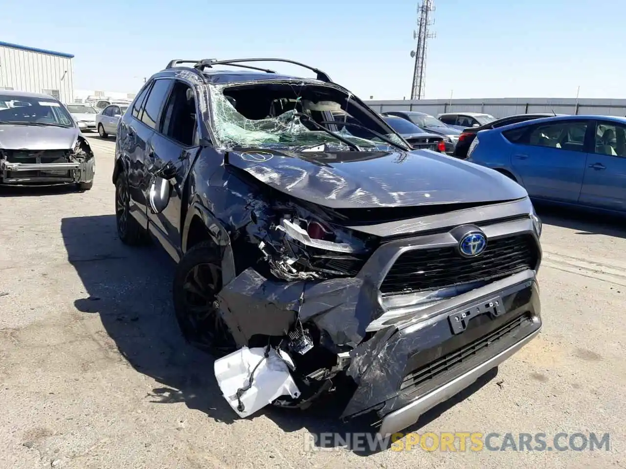 1 Photograph of a damaged car 2T3T6RFVXNW030502 TOYOTA RAV4 2022