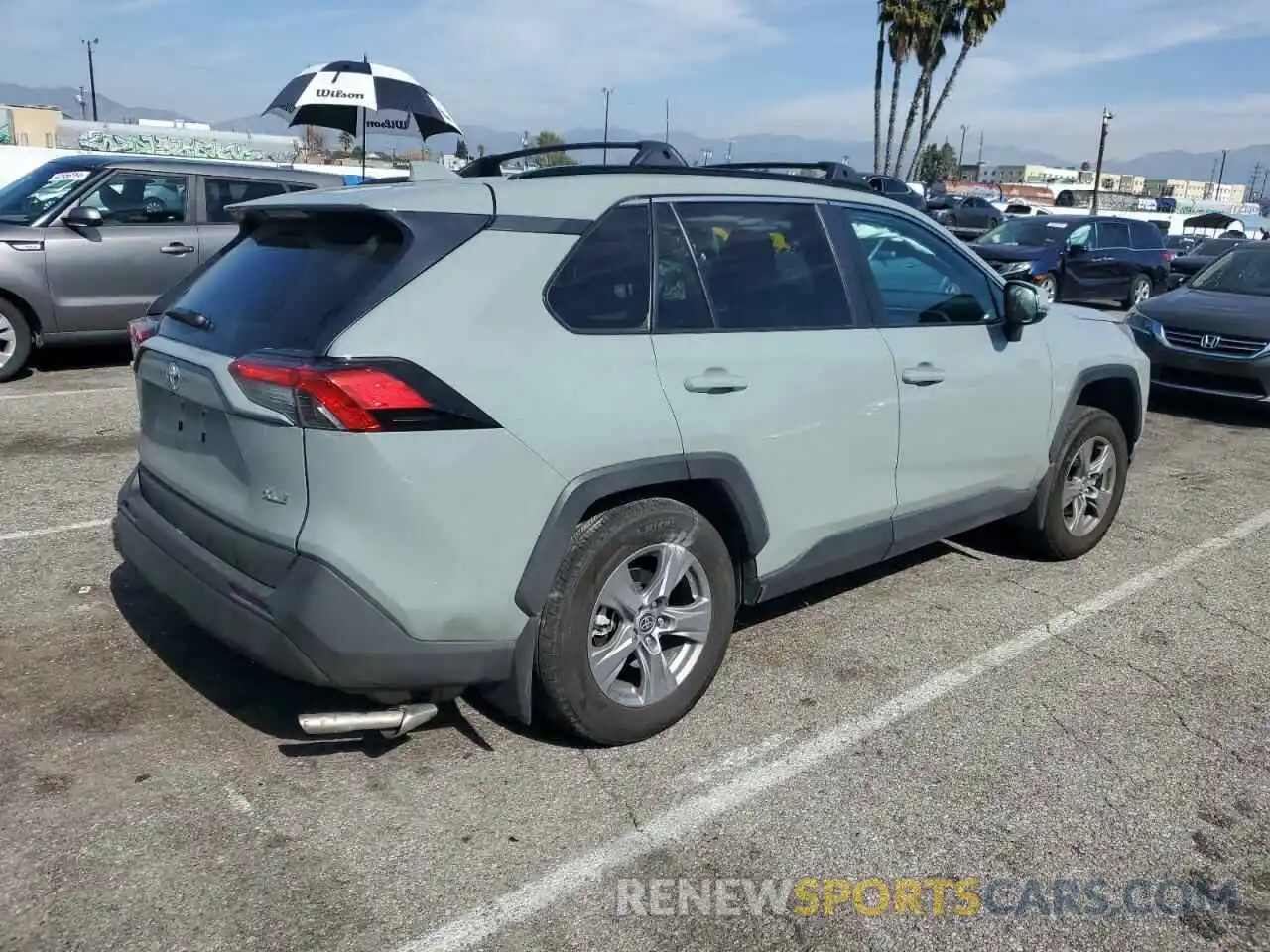 3 Photograph of a damaged car 2T3W1RFV0NW193042 TOYOTA RAV4 2022