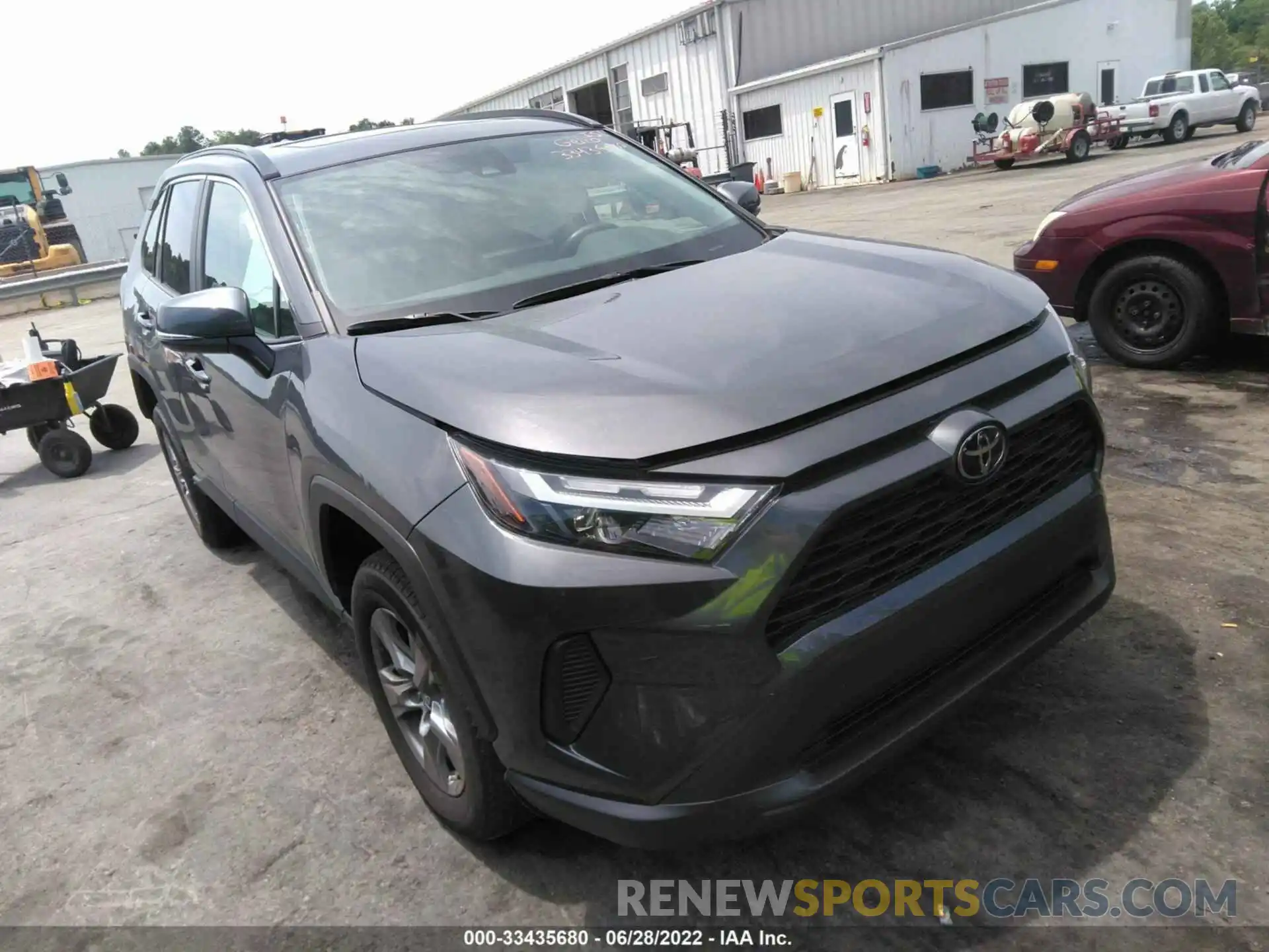 1 Photograph of a damaged car 2T3W1RFV0NW200572 TOYOTA RAV4 2022