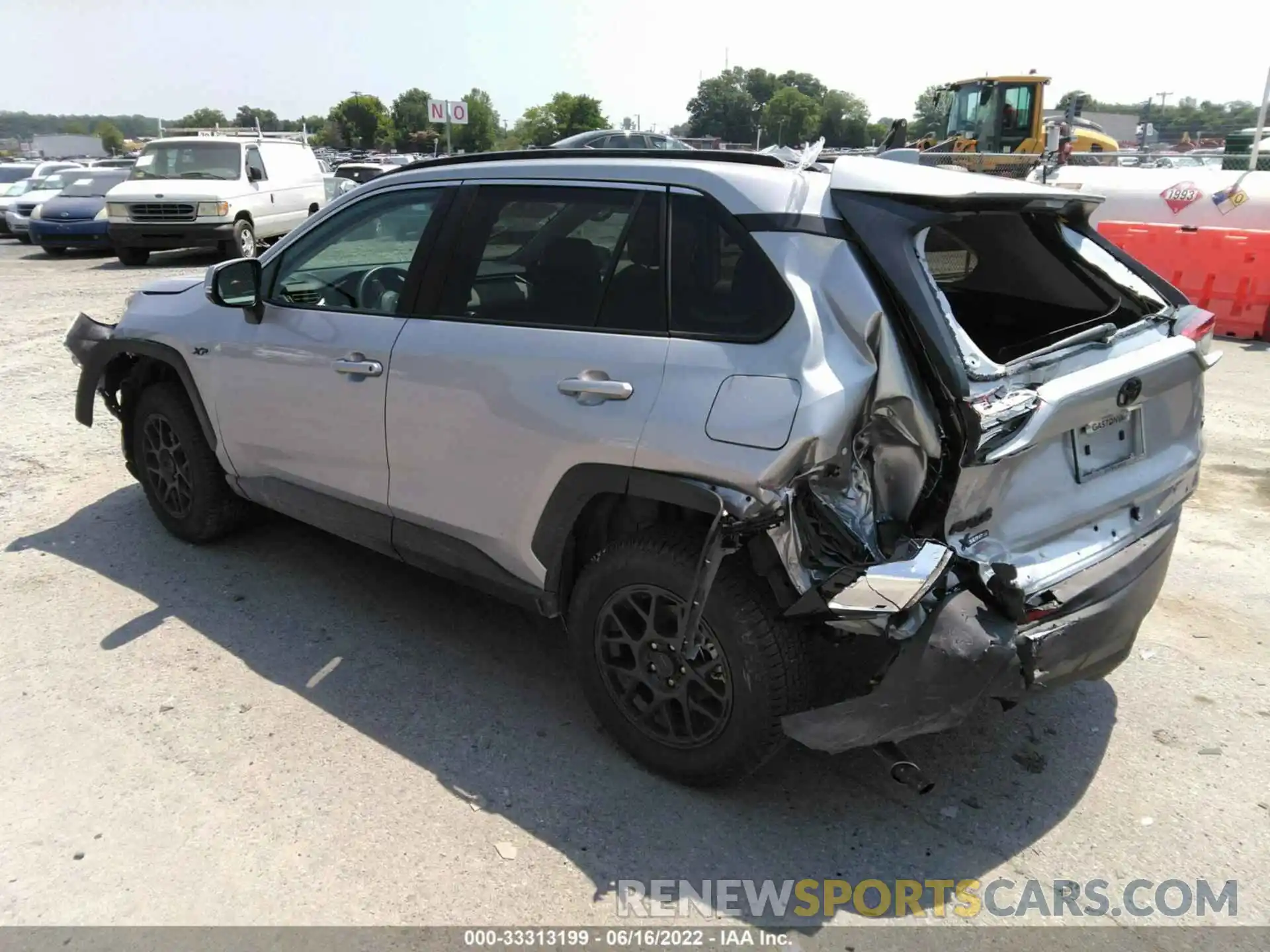 3 Photograph of a damaged car 2T3W1RFV1NC183136 TOYOTA RAV4 2022